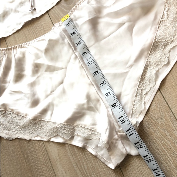 Victoria's Secret Satin & Lace Babydoll Cami Top & Shorts Pajama Set White SizeS - Picture 2 of 15